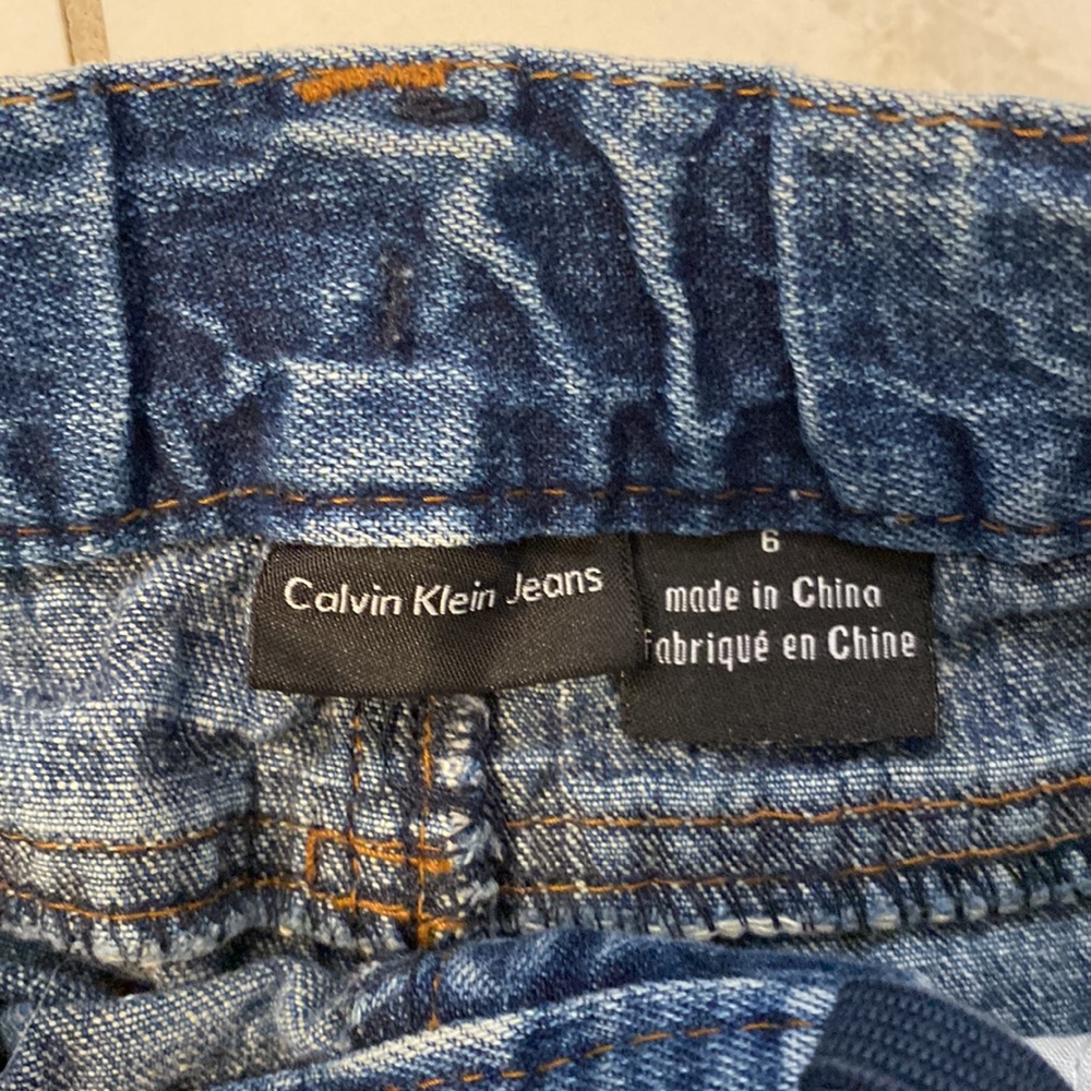 Calvin Klein Jeans - Picture 4 of 5